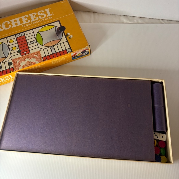 Parcheesi Royal Game of India COMPLETE Set Selchow Righter Vintage 1982 - Picture 8 of 16